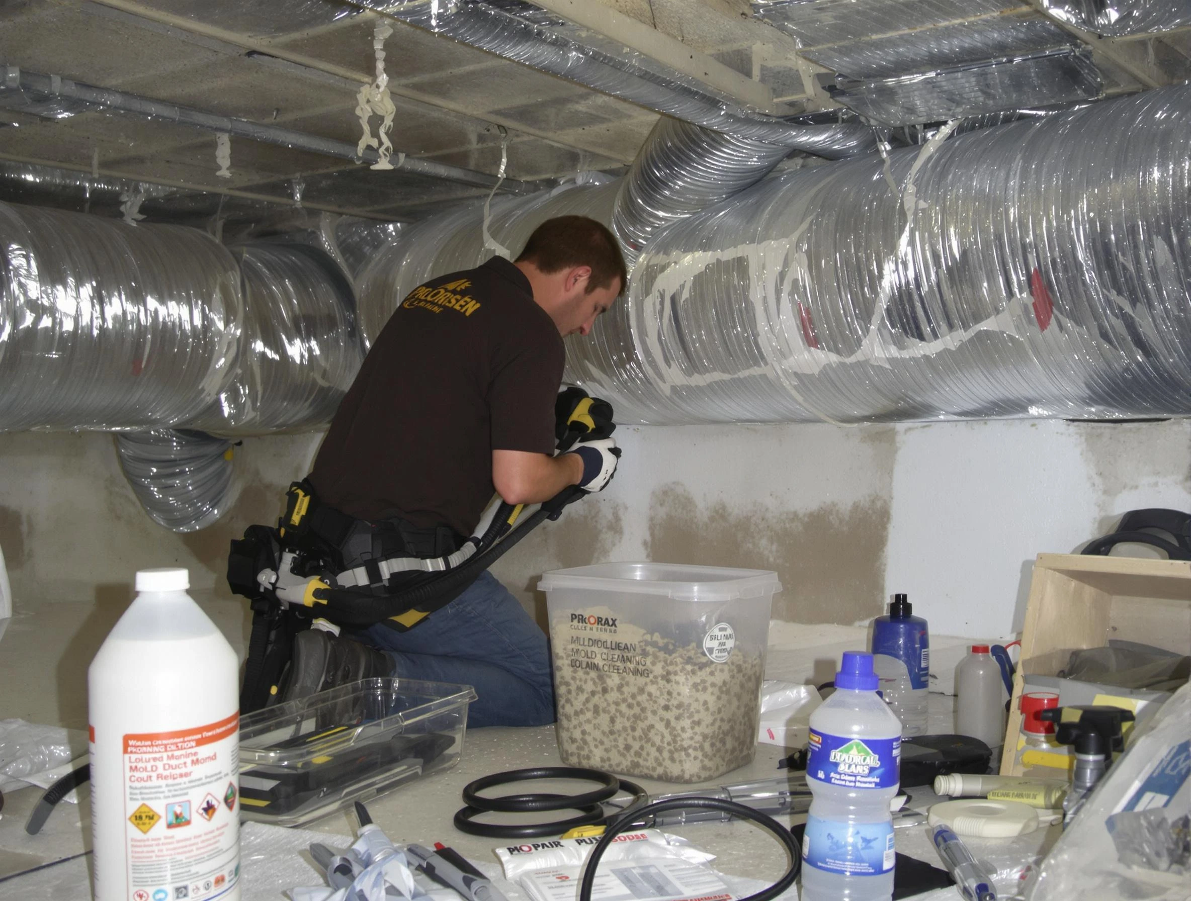 Cedar Hills Air Duct Cleaning specialist performing professional mold removal from air ducts in Cedar Hills